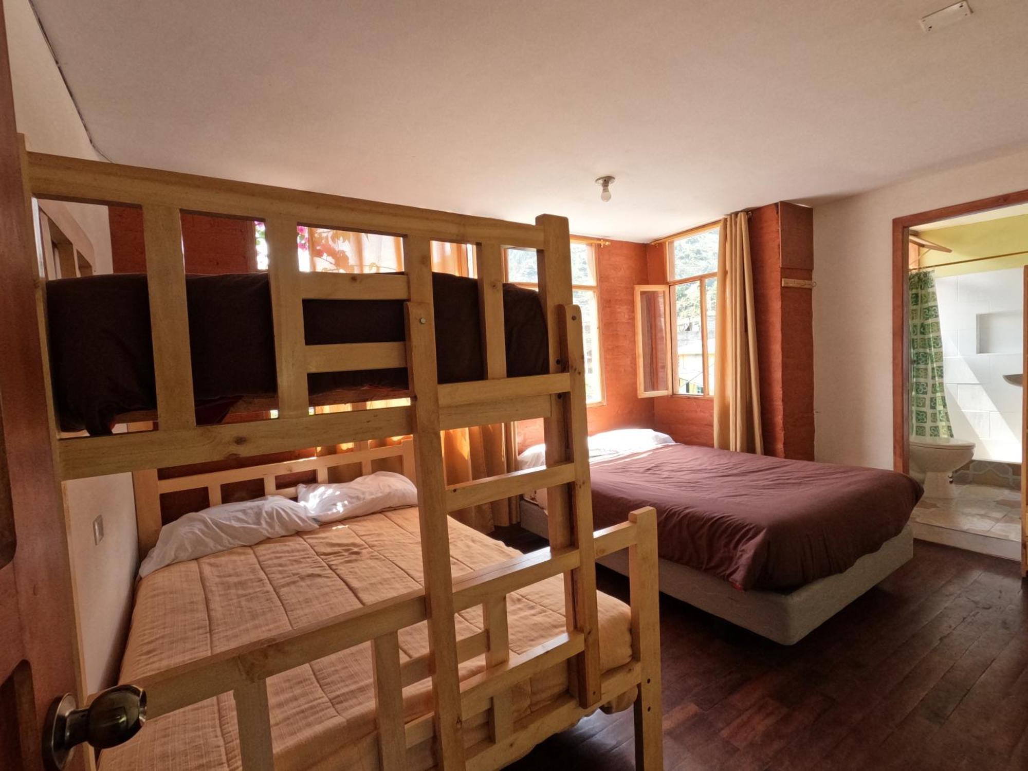 Backpackers-Balcones-River-Lodge Baños Kültér fotó