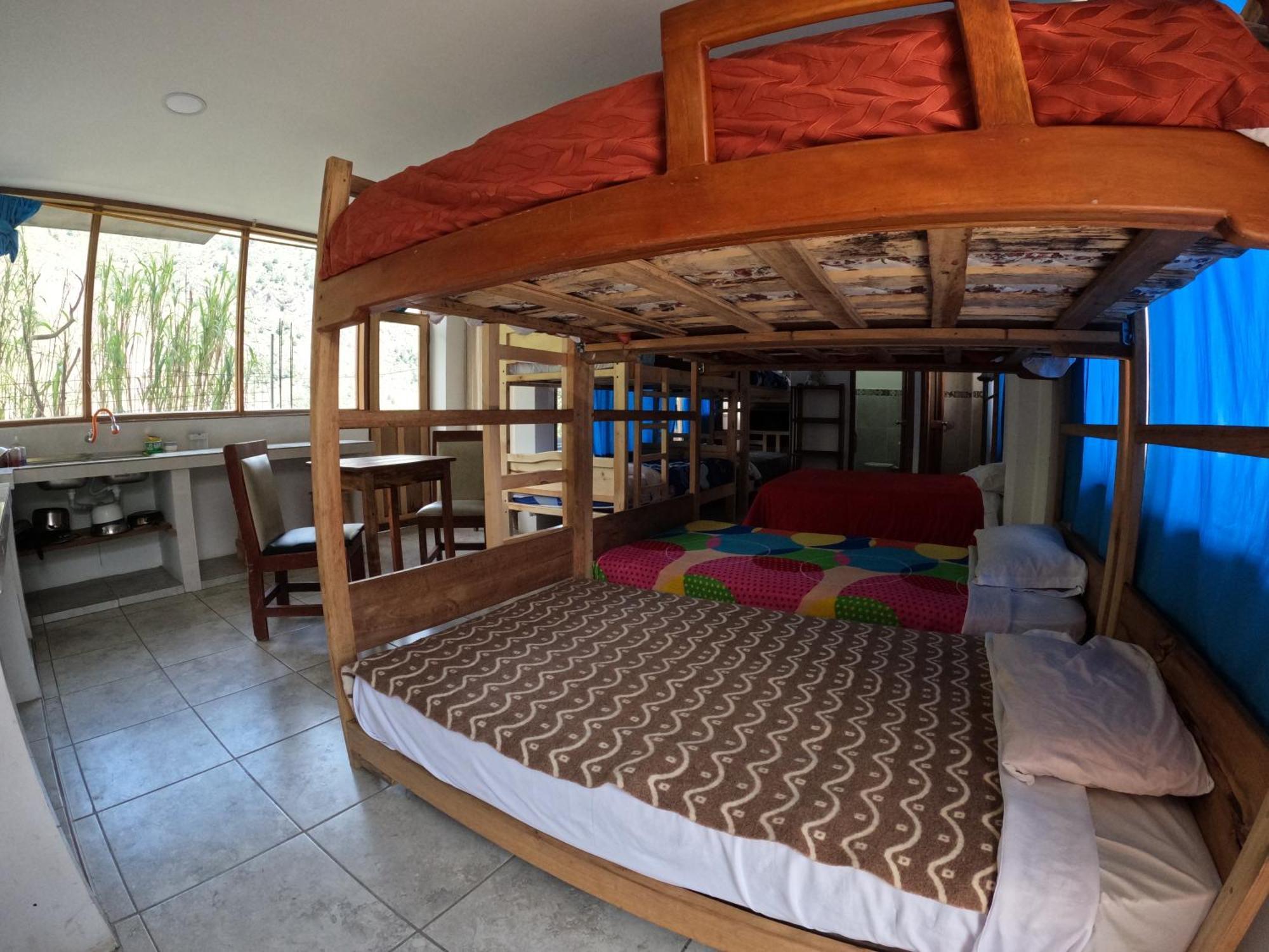 Backpackers-Balcones-River-Lodge Baños Kültér fotó